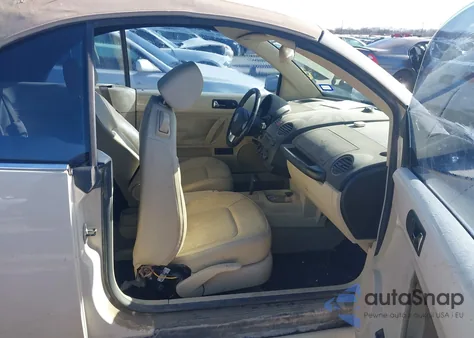 2009 Volkswagen New Beetle 2.5L z USA, uszkodzony, nr VIN 3VWRF31YX9M408735